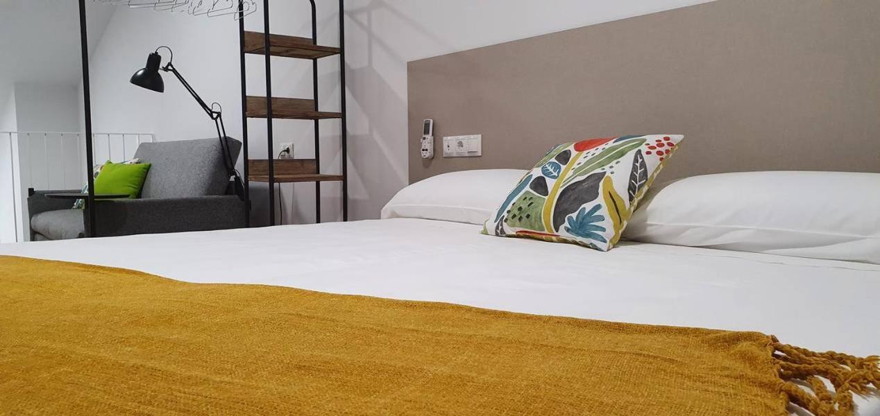 Apartamentos Antares 3 Milladoiro Dış mekan fotoğraf