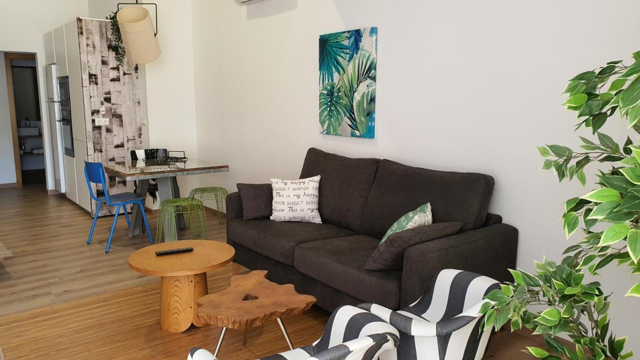 Apartamentos Antares 3 Milladoiro Dış mekan fotoğraf