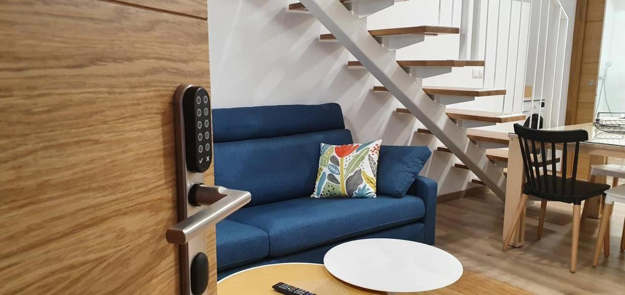 Apartamentos Antares 3 Milladoiro Dış mekan fotoğraf