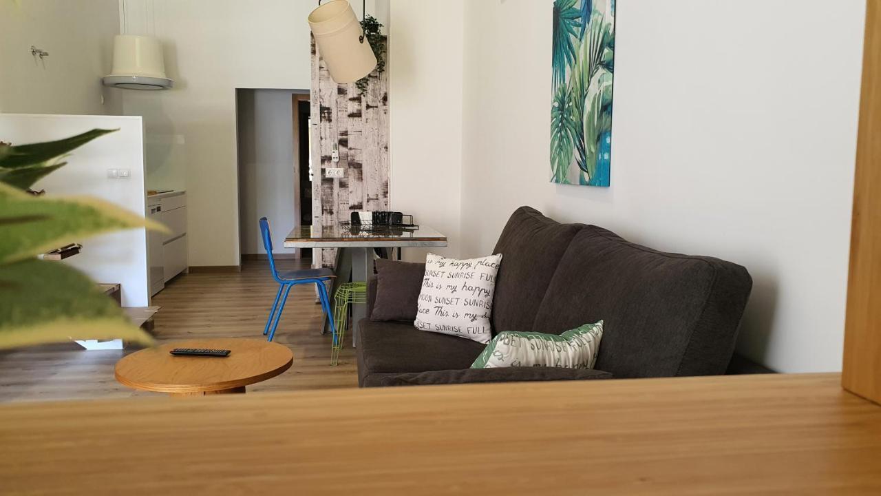 Apartamentos Antares 3 Milladoiro Dış mekan fotoğraf