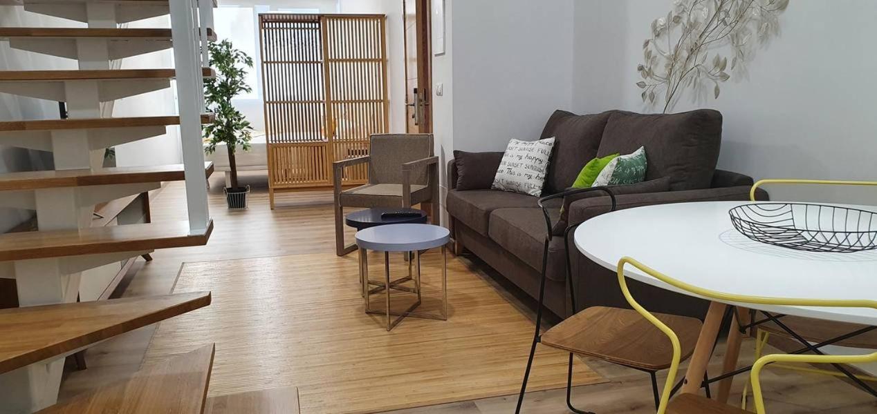 Apartamentos Antares 3 Milladoiro Dış mekan fotoğraf